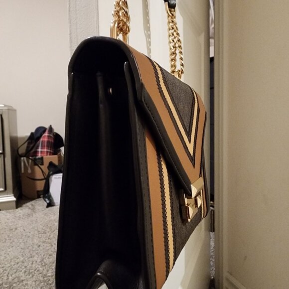 Micheal kors bag - Picture 5 of 7